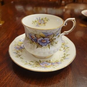 Queens Rosina China Co Ltd Floral Bone China Teacup and Saucer Set